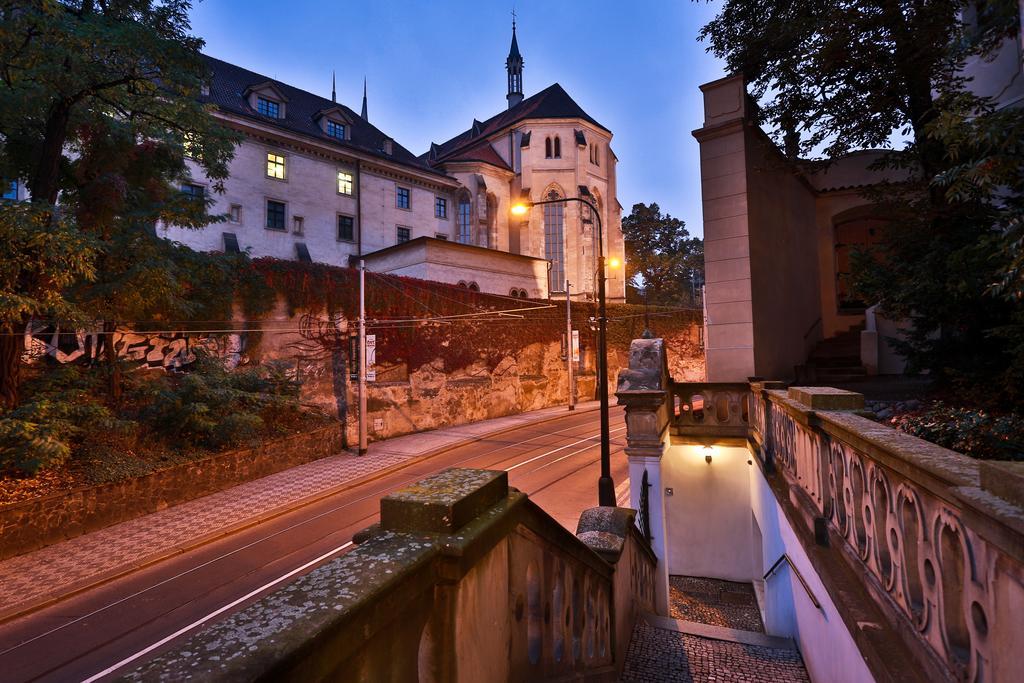 Hotel Svaty Jan Praga Zewnętrze zdjęcie